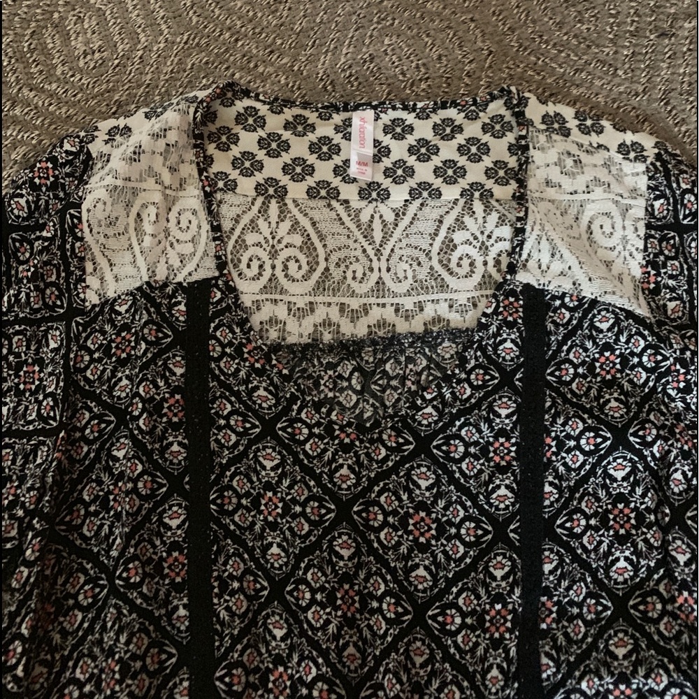 Like new elastic waistband with lace top